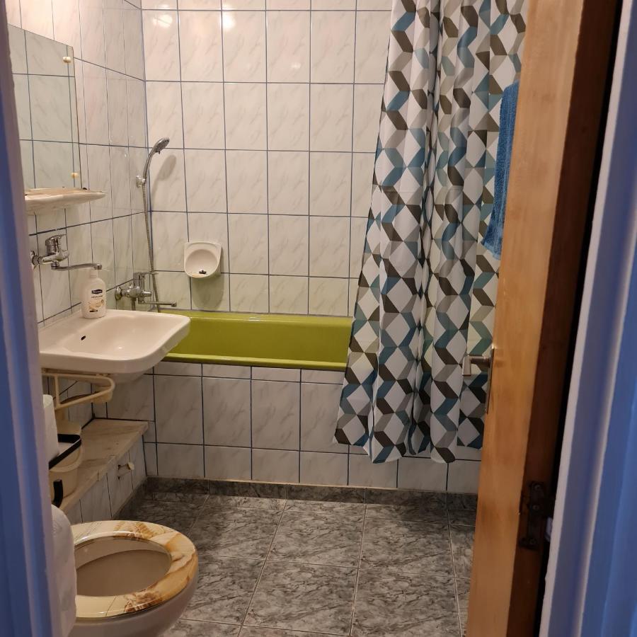 Apartament 2 Camere - Pitesti / 2-Rooms Apartment - ปีเตช ภายนอก รูปภาพ