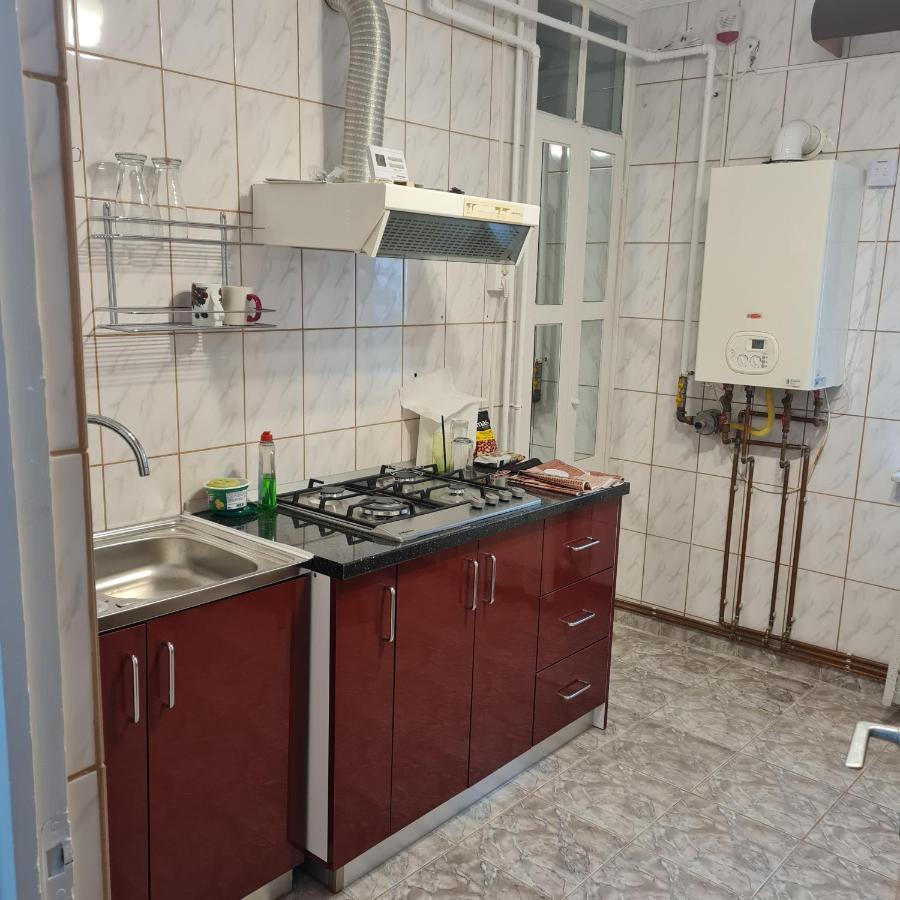 Apartament 2 Camere - Pitesti / 2-Rooms Apartment - ปีเตช ภายนอก รูปภาพ